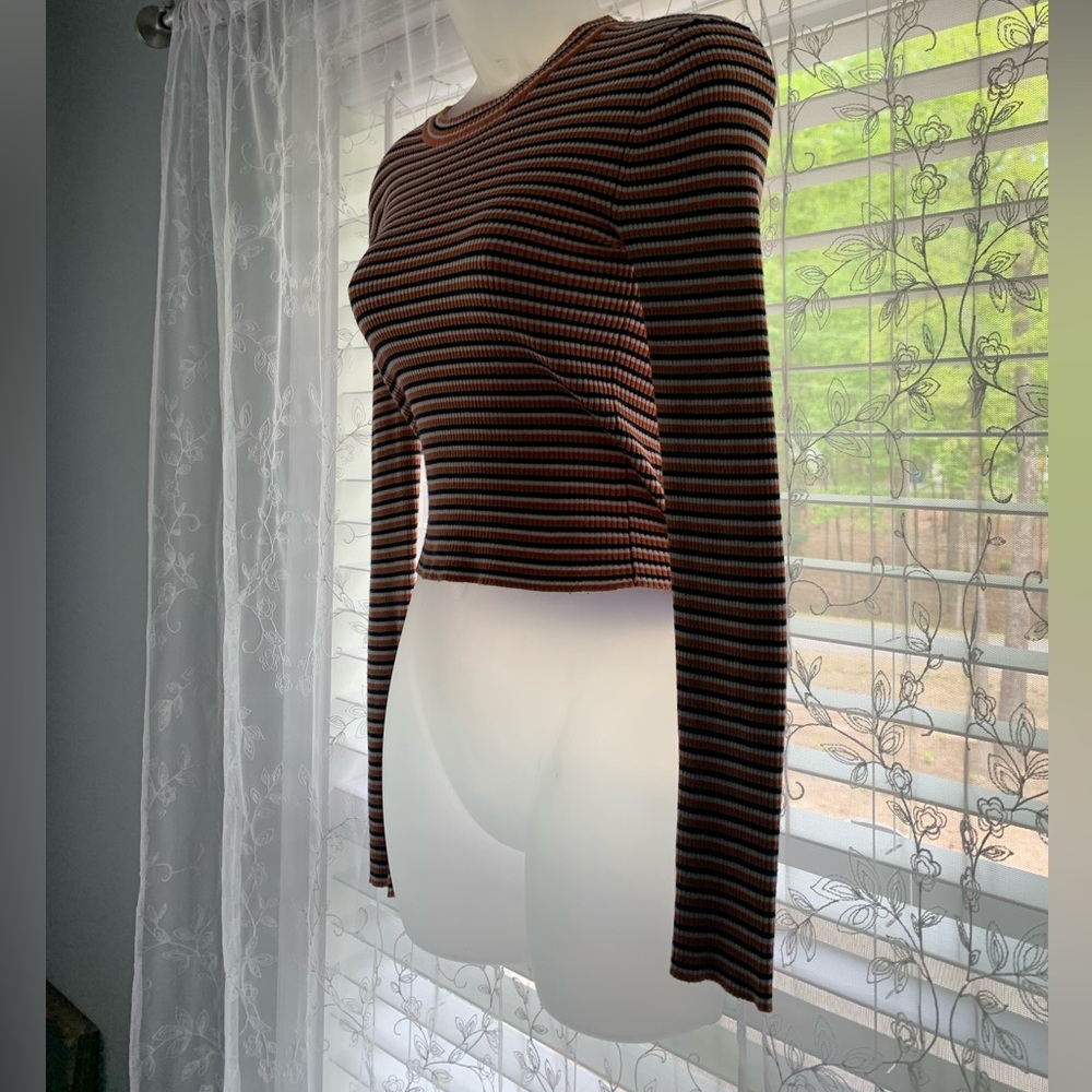 Forever 21 striped top size medium